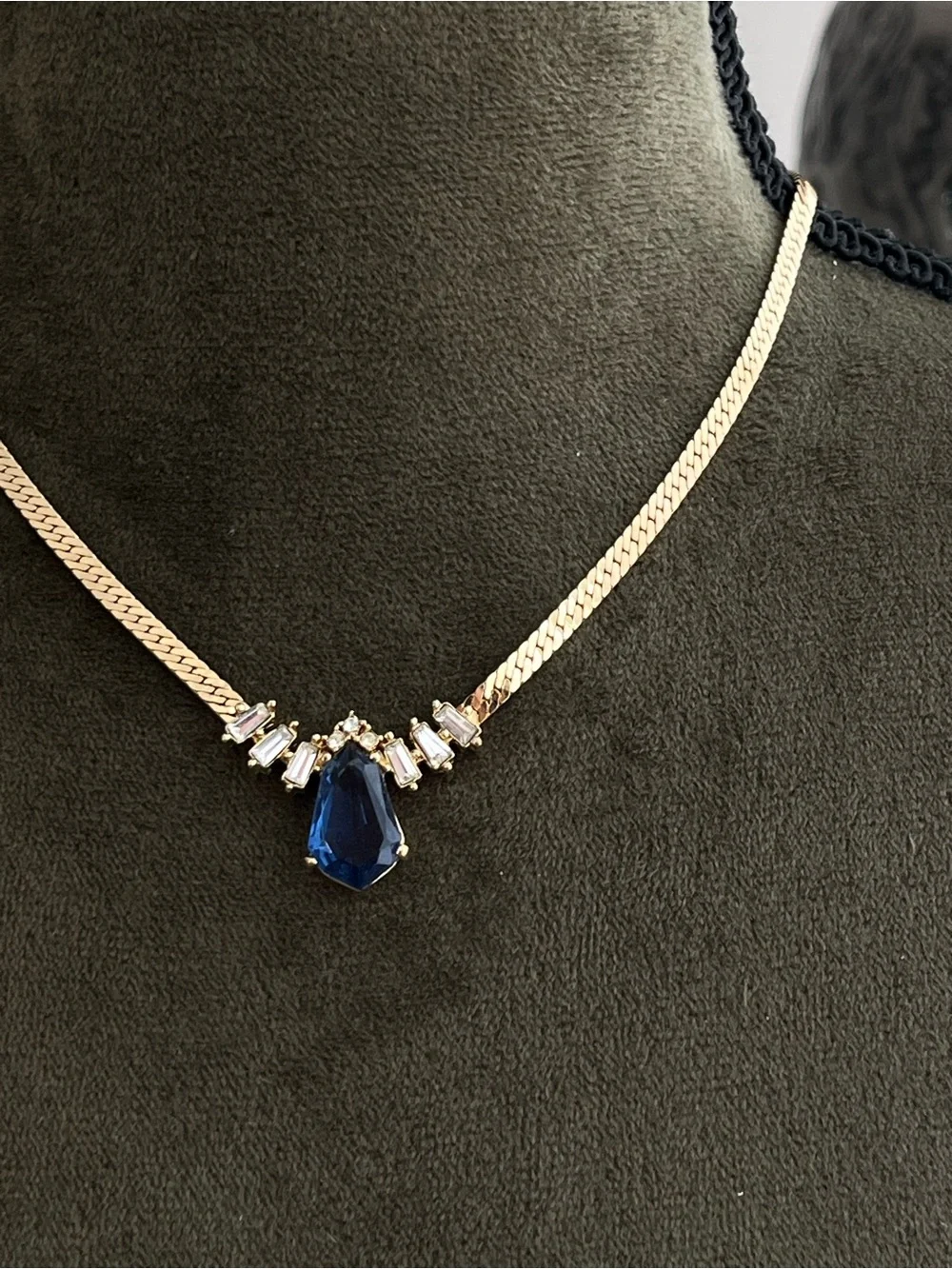 Authentic Vintage Dior Teardrop Blue Glass Stone Gold Herringbone Chain Necklace